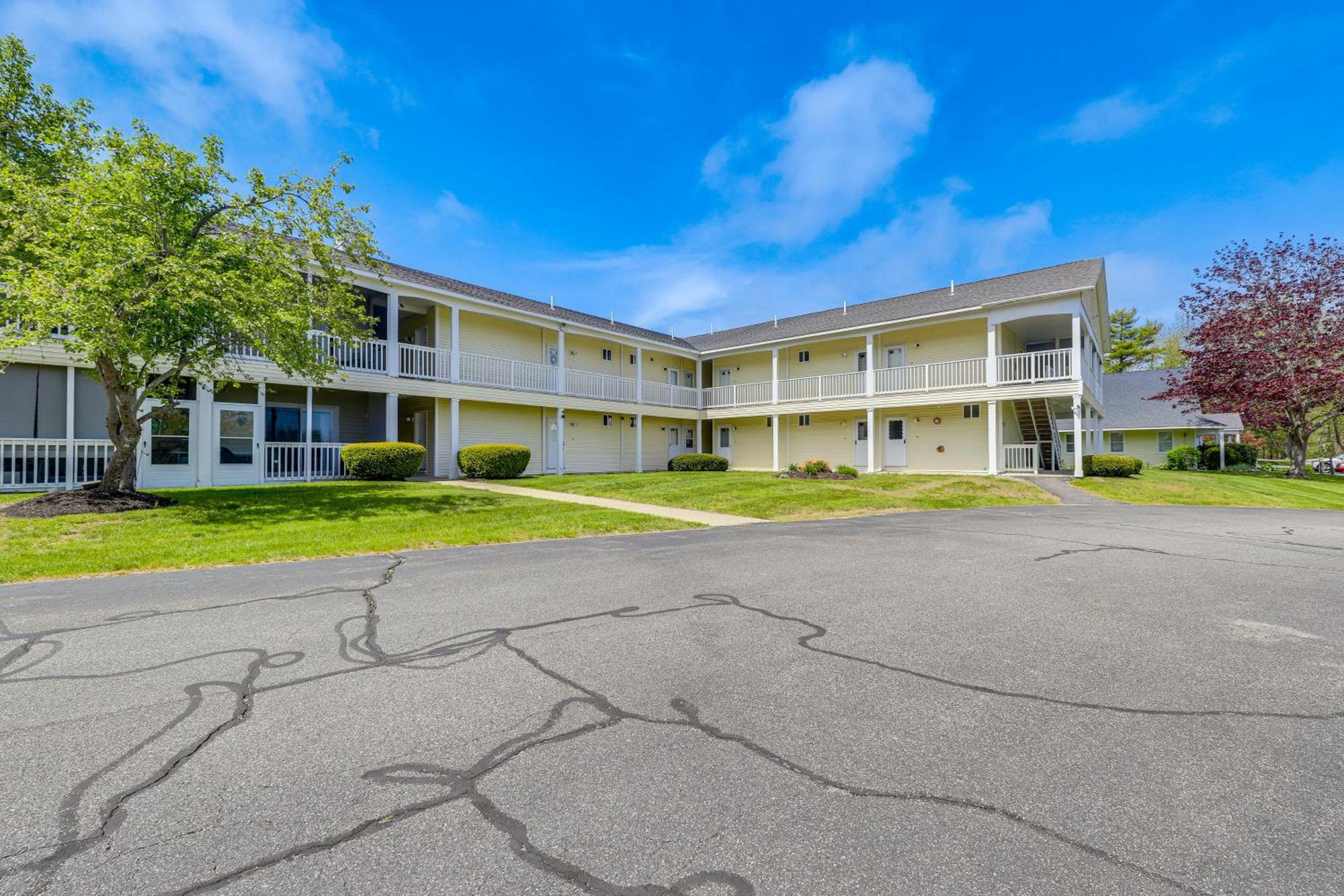 Quaint Condo In Wells With Community Indoor Pool! Exterior photo