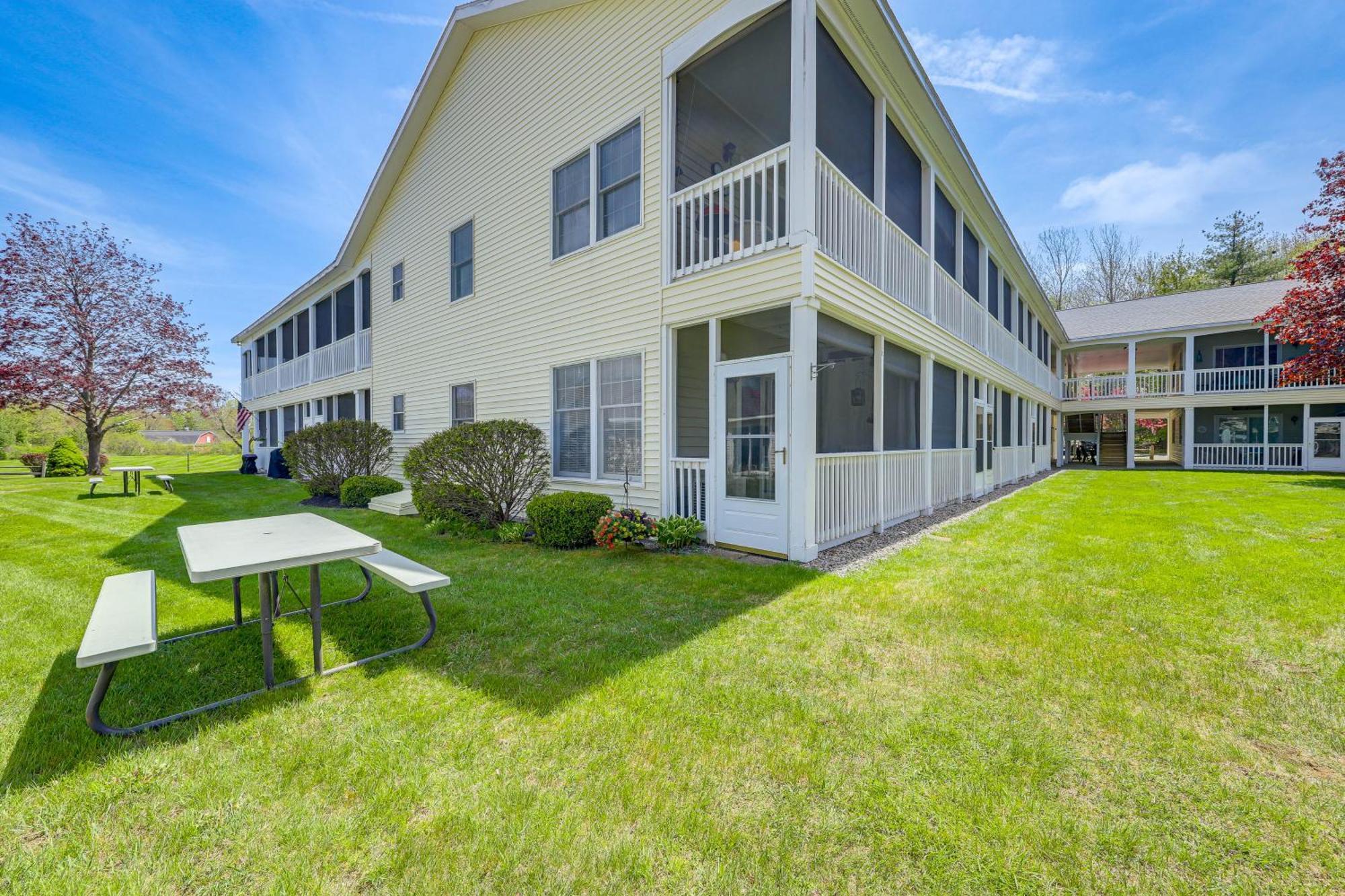 Quaint Condo In Wells With Community Indoor Pool! Exterior photo